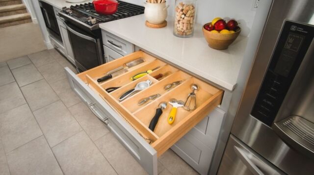 utensiltray.sample