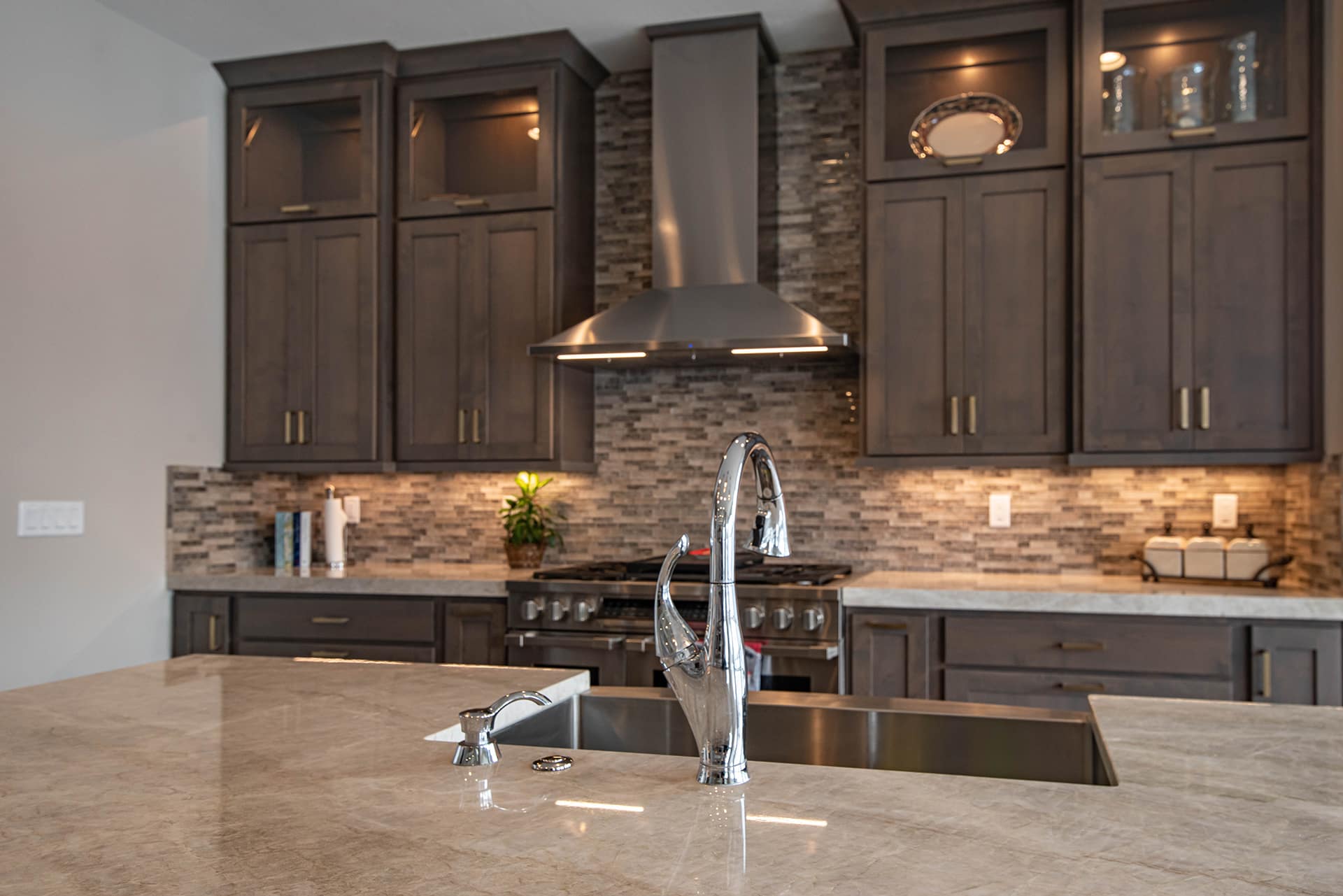 Kitchen Cabinets and Countertops - West Haven, UT