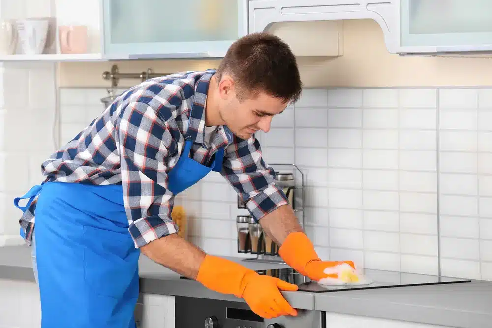 Cabinet Cleaning: The Ultimate Guide to Banishing Grease From Your Kitchen